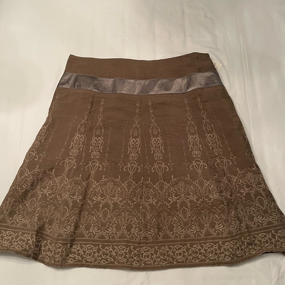 Beautiful kaki green shimmer A line skirt.